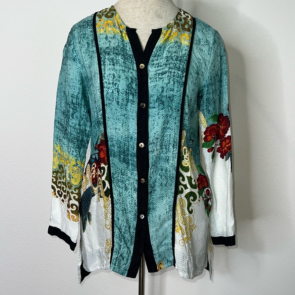 Citron Santa Monica Textured Collarless Silk Blouse